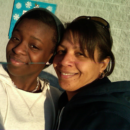 Kelly Mcmillan Photo 37