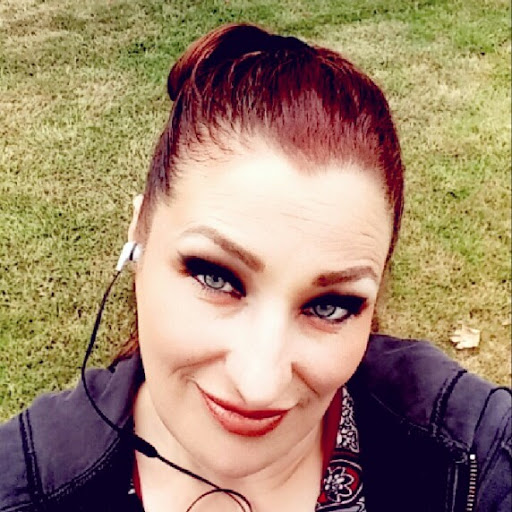 April Anthony Photo 14