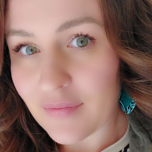 Samantha Carpenter Photo 16