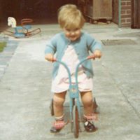 Ann Worthington Photo 31