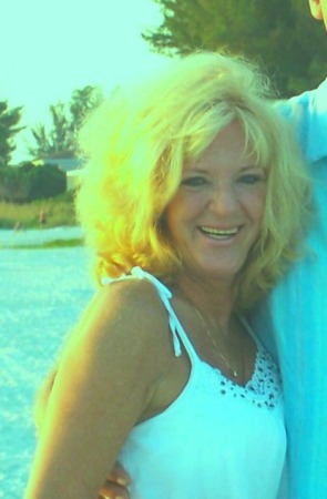 Kristen Watson Photo 27
