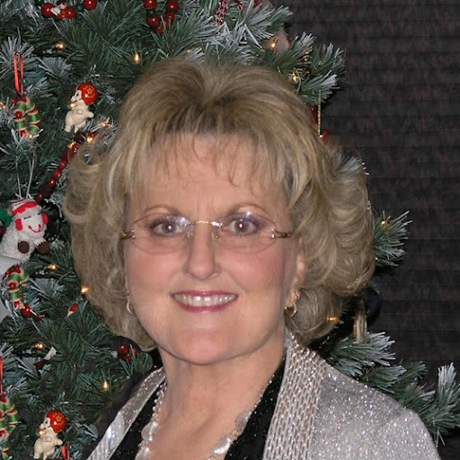 Susan Dahl Photo 35