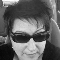 Paula Peterson Photo 21