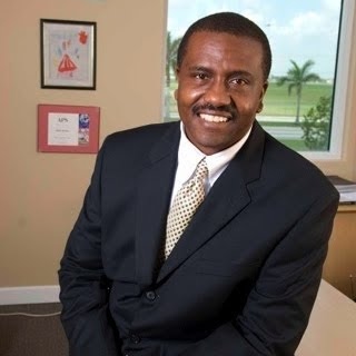 Mark Horton Photo 37