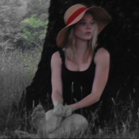 Anna Connell Photo 15