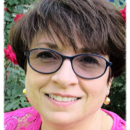 Julie Peterson Photo 37