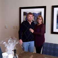 Suzanne Groves Photo 3