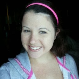 Stephanie Garner Photo 32