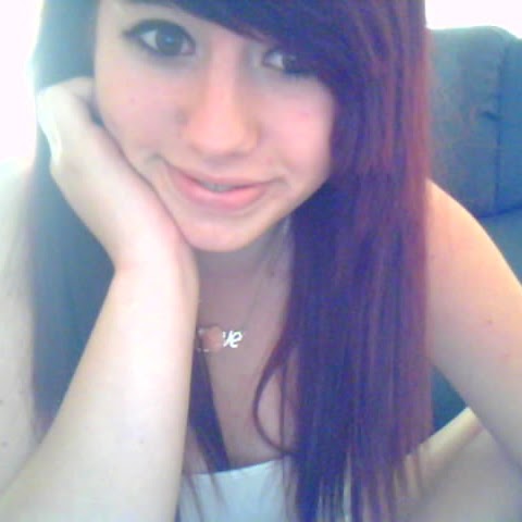 Natalie Mitchell Photo 37