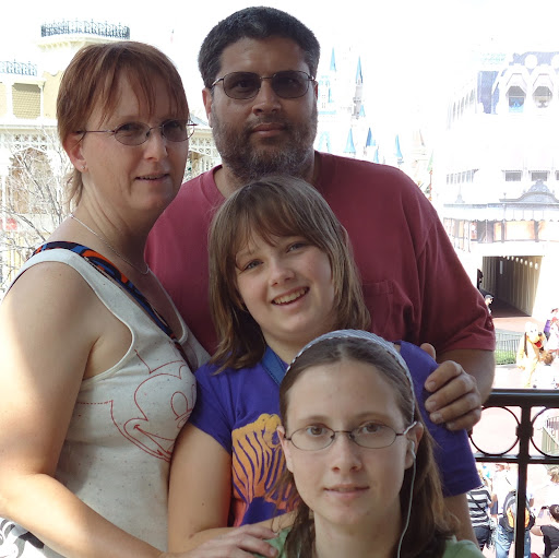 Michelle Edwards Photo 23