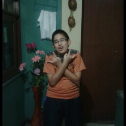 Steven Valdivia Photo 9