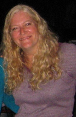 Julie Graves Photo 31