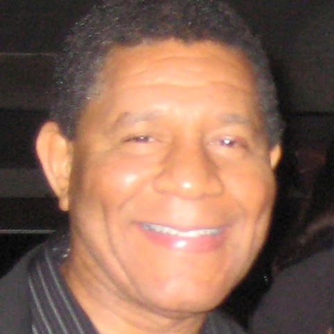 Frankie Ross Photo 32