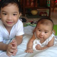 April Flores Photo 19