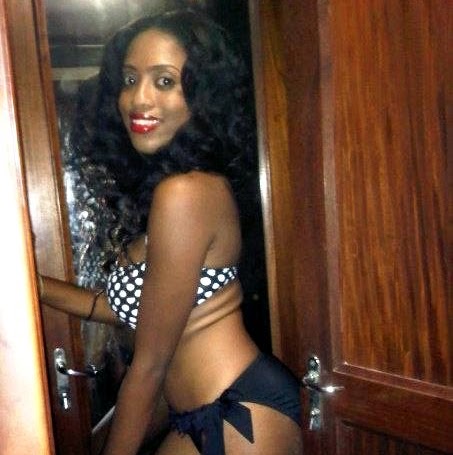 Farrah Robinson Photo 14