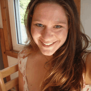 Elizabeth Schaefer Photo 14