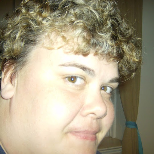 Kelly Stout Photo 29