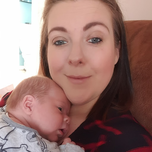 Lorraine Armstrong Photo 14