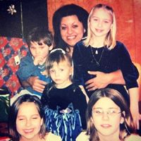 Sharon Kelly Photo 22