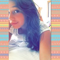 Julia Rangel Photo 16