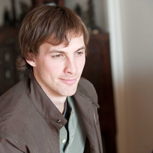 Alex Taylor Photo 36