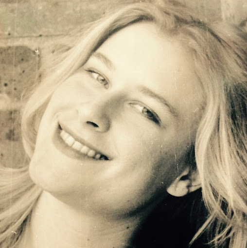 Maria Bird Photo 15