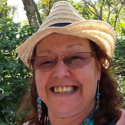 Lynne Wright Photo 19