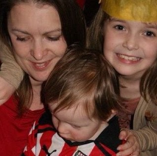 Lynne Moore Photo 16