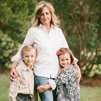 Elizabeth Dudley Photo 27