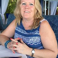 Christine Neville Photo 20