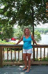 Debbie Hamilton Photo 32
