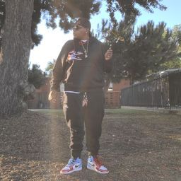Regina Woods Photo 7