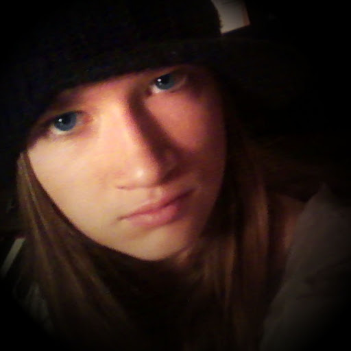 Sarah Hartzell Photo 19