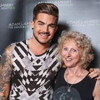 Christine Burr Photo 15