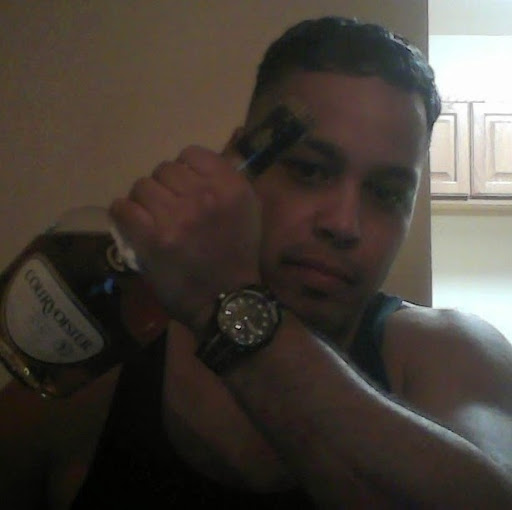 Miguel Colon Photo 20