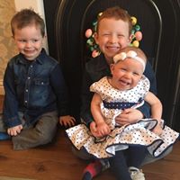 Suzanne Connolly Photo 12