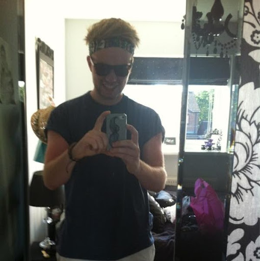 Lewis Turner Photo 28