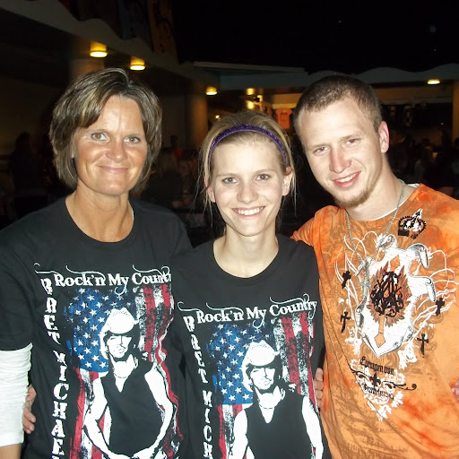 Stephanie Ackerman Photo 22