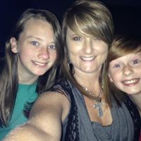April Dyer Photo 25