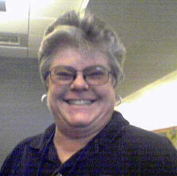 Linda Hamilton Photo 29