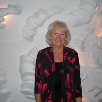 Jenny Phipps Photo 12