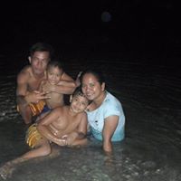 Arlene Rosales Photo 19