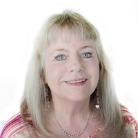Deborah Perdue Photo 14
