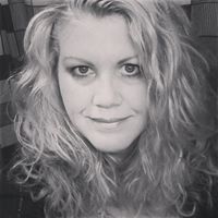 Julie Zielinski Photo 32