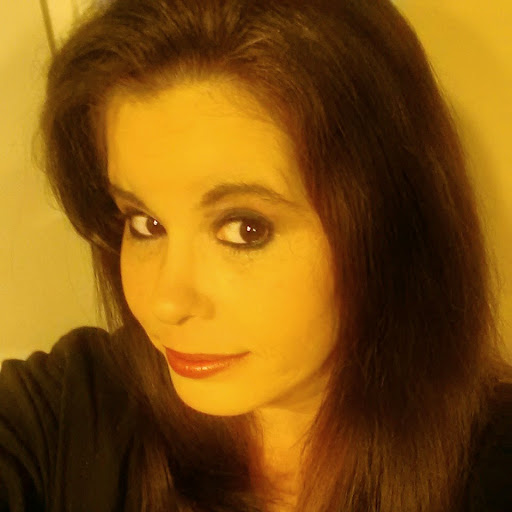 Julie Coker Photo 28