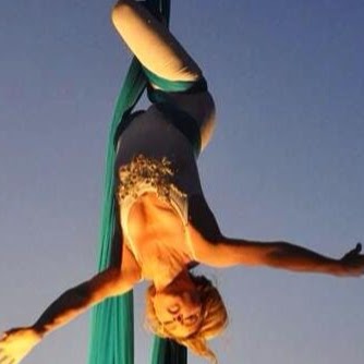 Katie Fitzgerald Photo 12