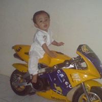 Jennifer Dekker Photo 15