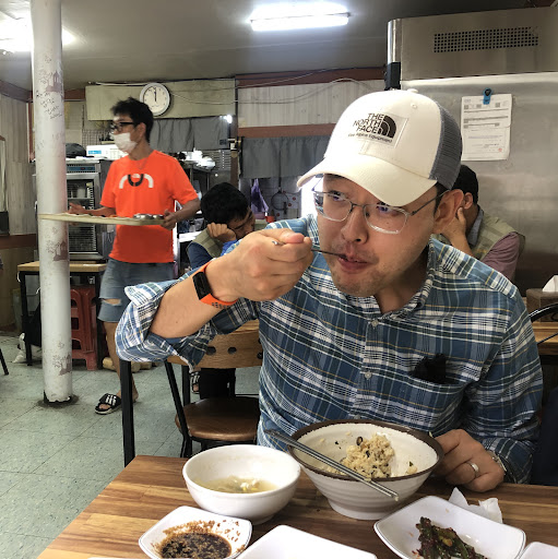Eric Yoon Photo 6