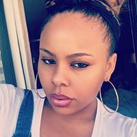 Selina Robinson Photo 34