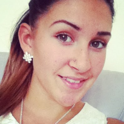 Victoria Atkinson Photo 29